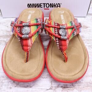 Minnetonka Silverthorne 360 Womans Size 6 M Frisco Stripe Red NEW